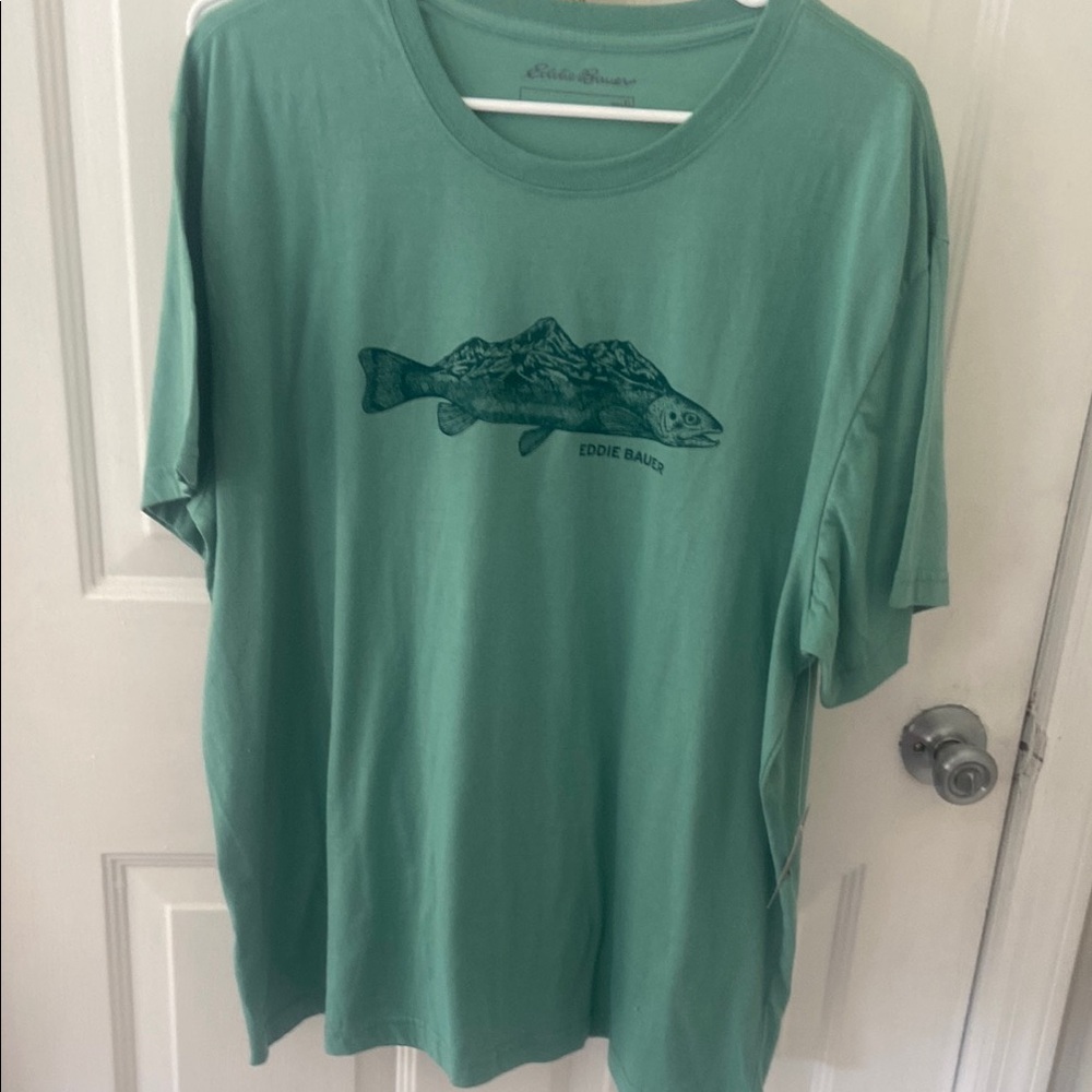 Eddie Bauer Green Fish Print T-Shirt